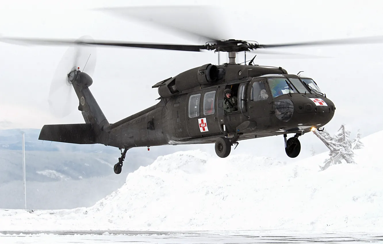 Фото обои зима, снег, вертолет, Black, UH-60, Hawk, санитарный