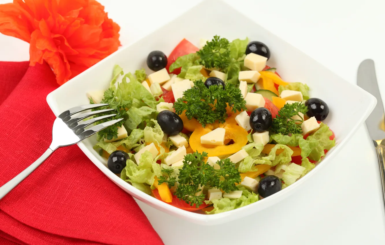 Фото обои зелень, еда, сыр, перец, помидоры, петрушка, огурцы, салат