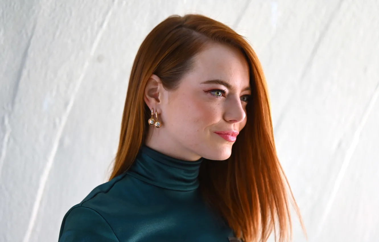 Фото обои серьги, актриса, рыжие волосы, сережки, Emma Stone, Эмма Стоун