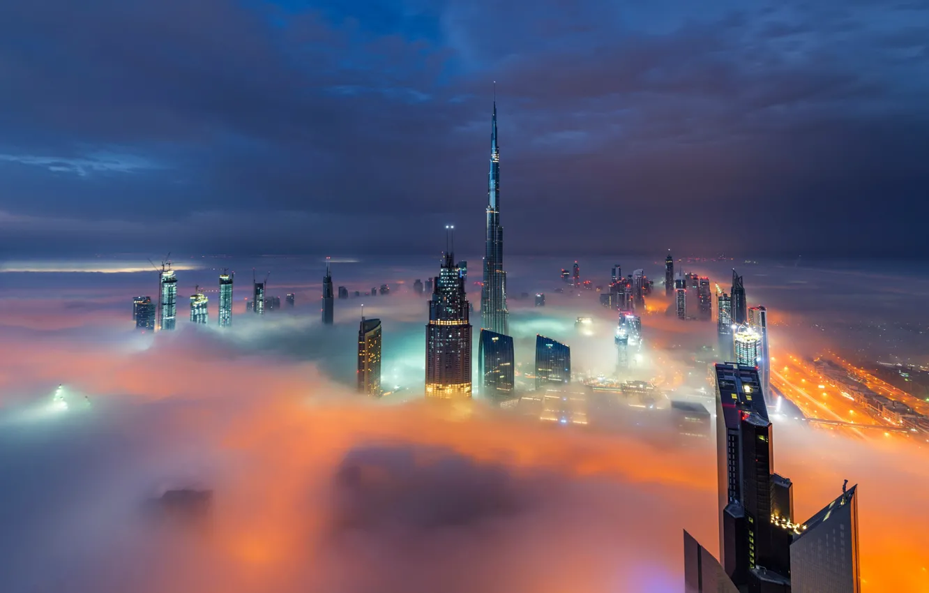 Фото обои облака, город, огни, туман, вечер, Дубай, ОАЭ