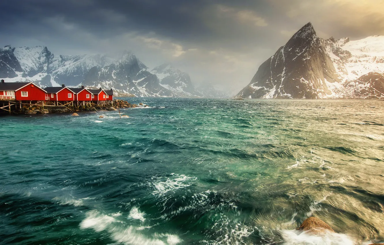 Фото обои Lofoten Islands, Hamnoy, Windy morning