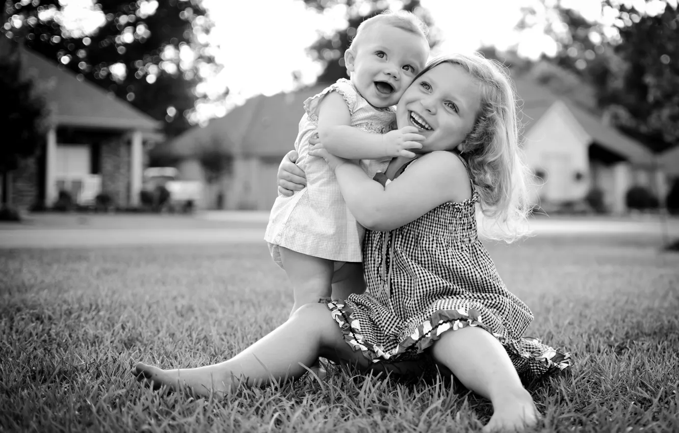 Фото обои радость, счастье, дети, фото, настроение, девочка, черно-белое, малыши