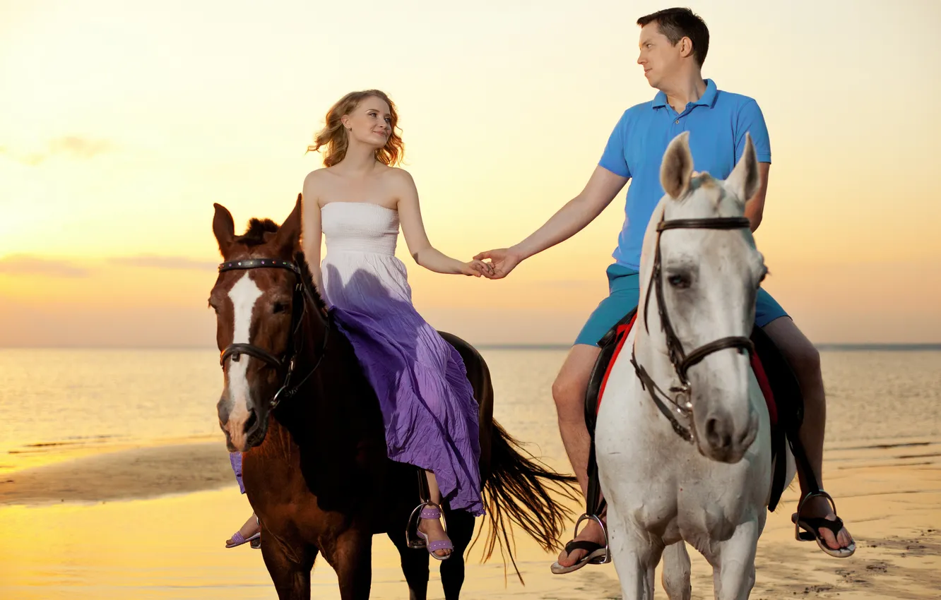 Фото обои море, девушка, побережье, лошади, парень