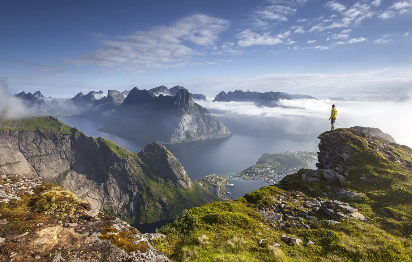 Фото обои Горы, Норвегия, Парень, Sunrise, Norway, Lofoten, Архипелаг, Archipelago