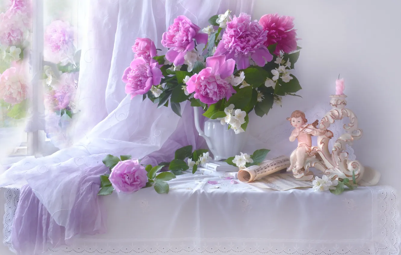 Фото обои цветы, ветки, ноты, роза, книги, свеча, окно, девочка