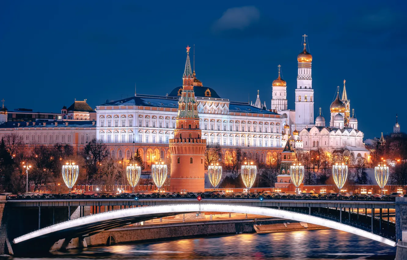 Фото обои мост, река, здание, башня, Москва, храм, Россия, иллюминация