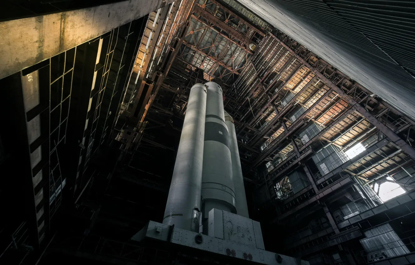 Фото обои космос, Abandoned, soviet space launcher