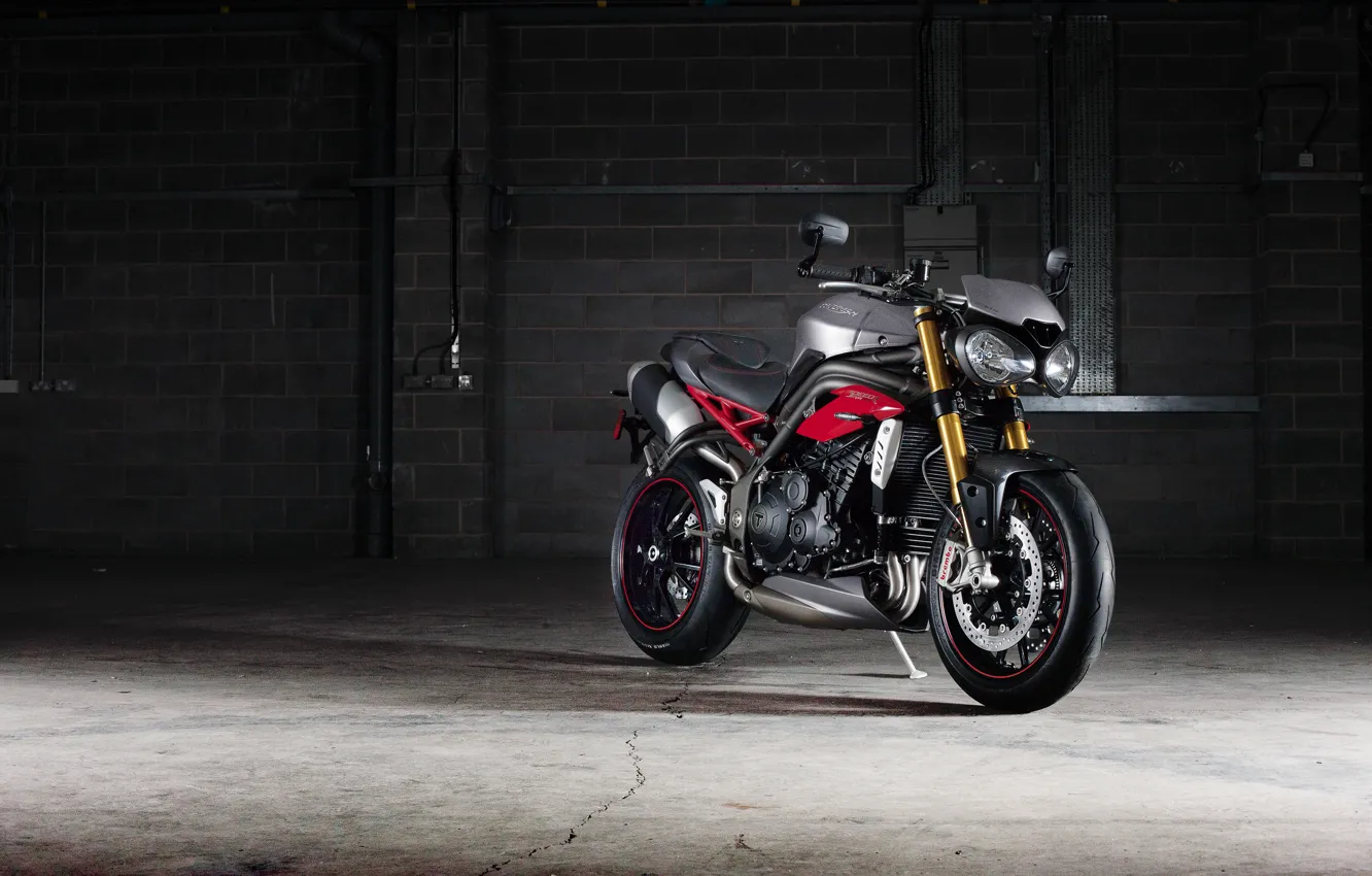 Фото обои гараж, мотоцикл, Triumph, 2016, speed triple r