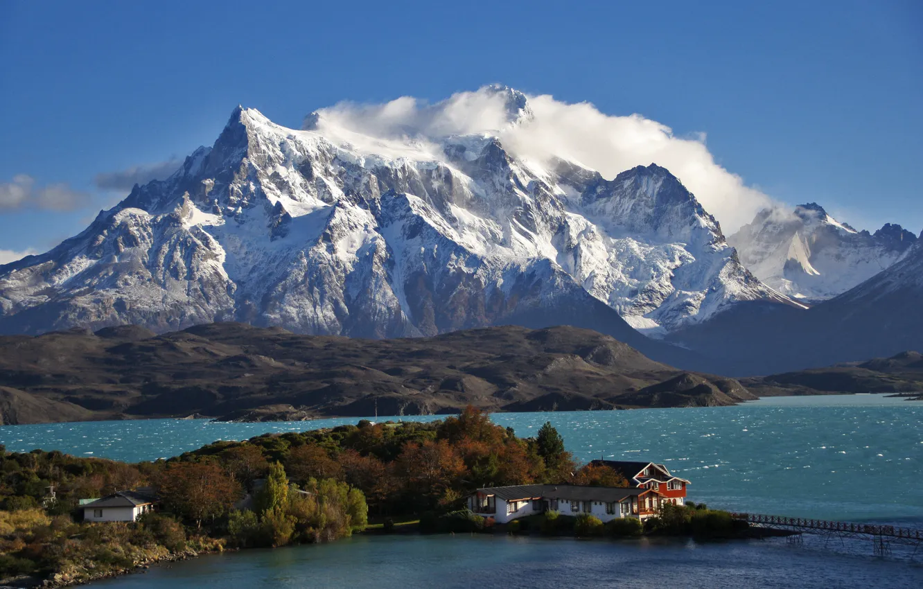 Фото обои горы, озеро, остров, отель, Чили, Патагония