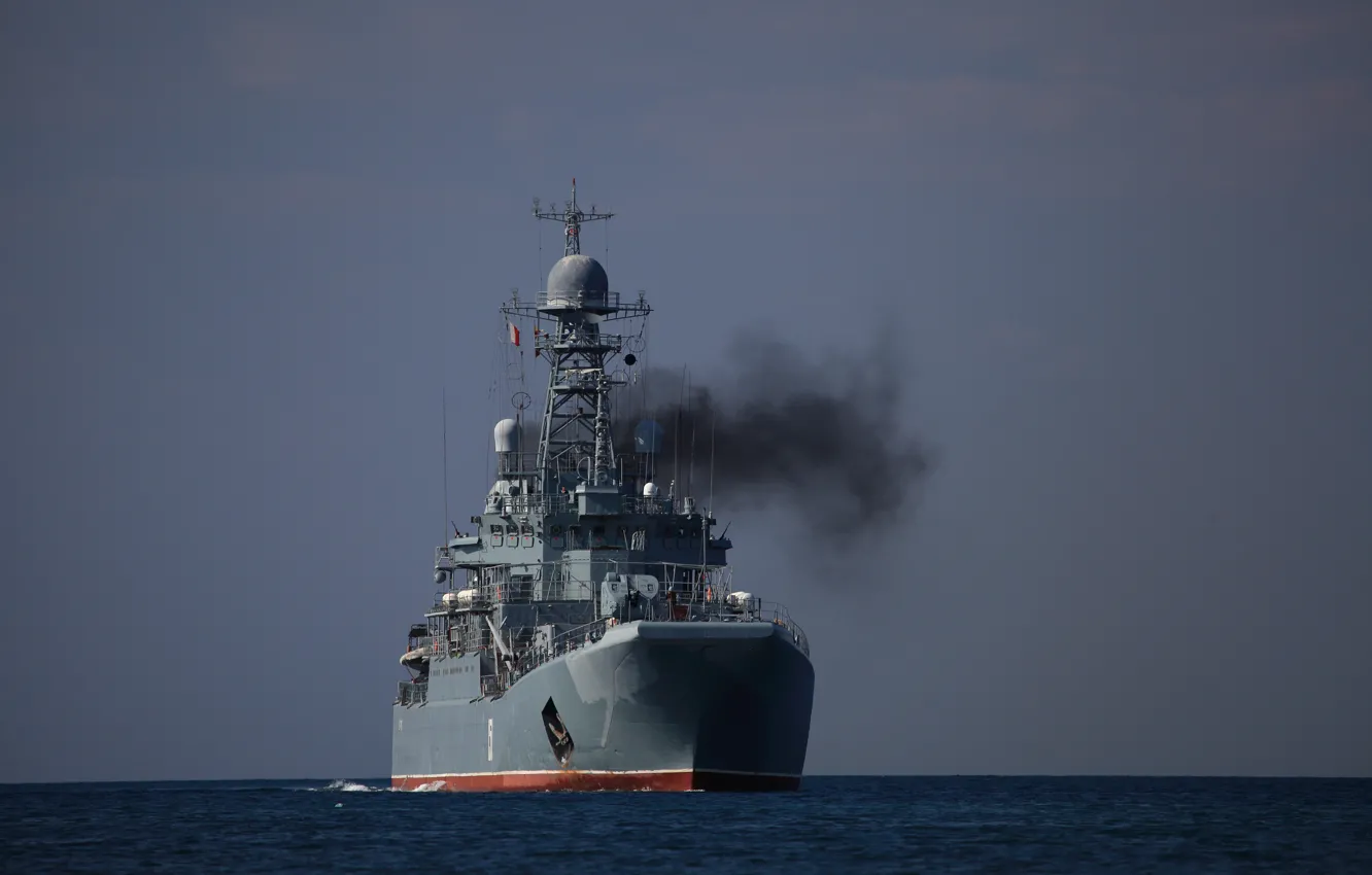 Фото обои черное море, азов, проект 775, бдк
