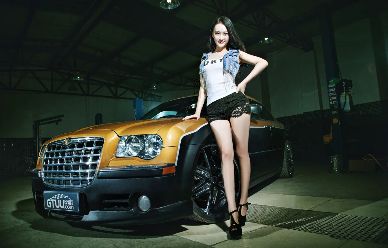 Фото обои машина, авто, девушка, модель, азиатка, автомобиль, korean model, Chrysler 300C
