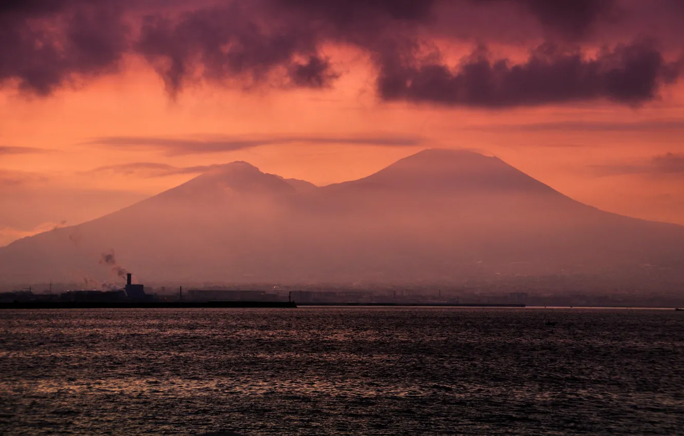 Обои море, гора, Италия, зарево, Везувий, Неаполитанский залив на 