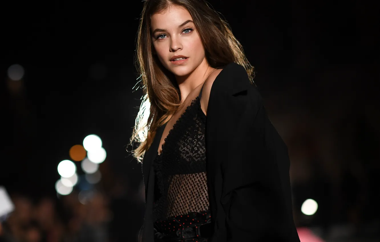 Фото обои взгляд, девушка, модель, макияж, фигура, прическа, hair, Barbara Palvin