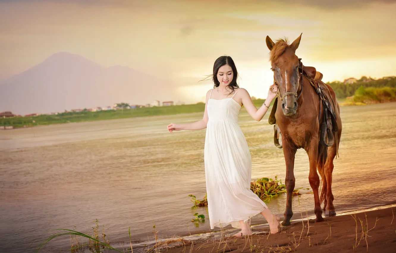 Фото обои улыбка, конь, лошадь, прогулка, азиатка