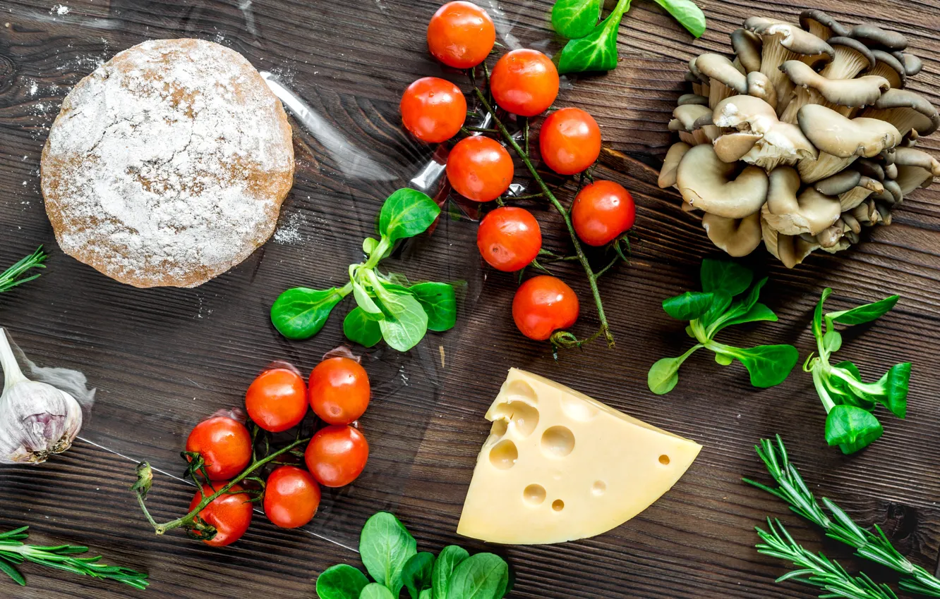 Фото обои зелень, грибы, сыр, томат, чеснок, тесто, заготовки