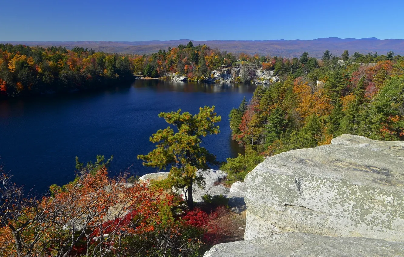 Фото обои осень, лес, деревья, скала, озеро, панорама, New York, штат Нью-Йорк