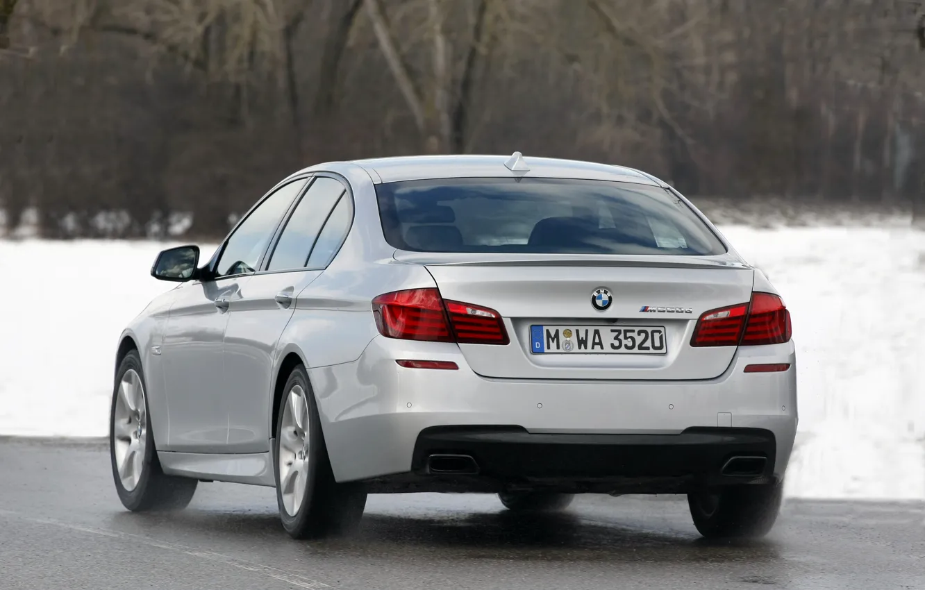Фото обои белый, BMW, седан, M550 D