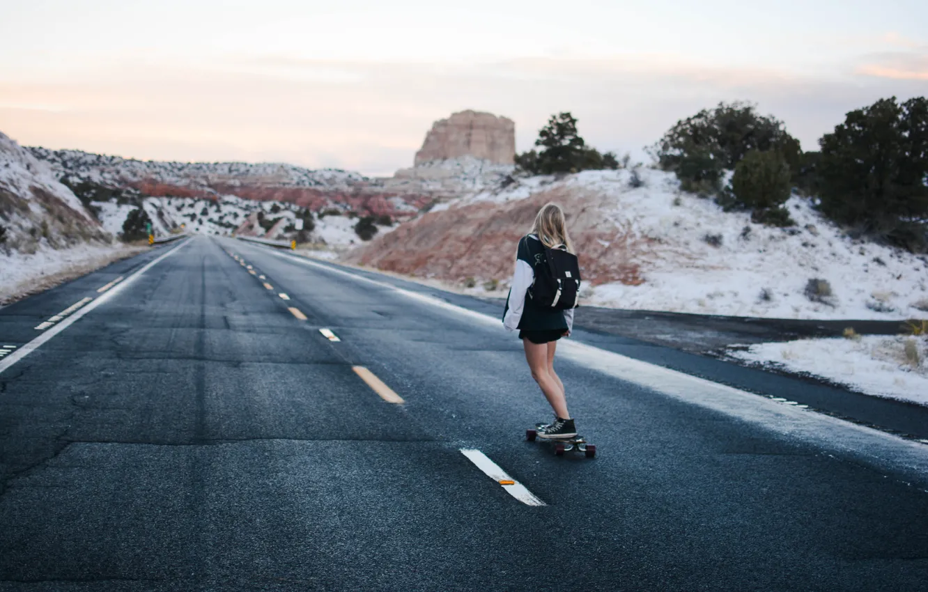 Фото обои girl, landscape, nature, mountains, rocks, snow, Road, sports