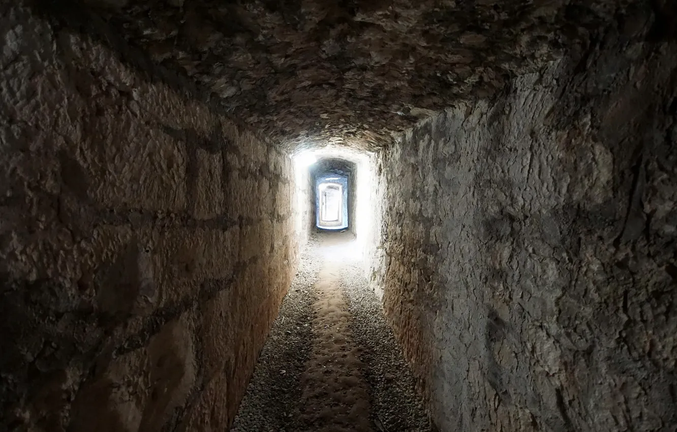 Фото обои свет, тоннель, подвал