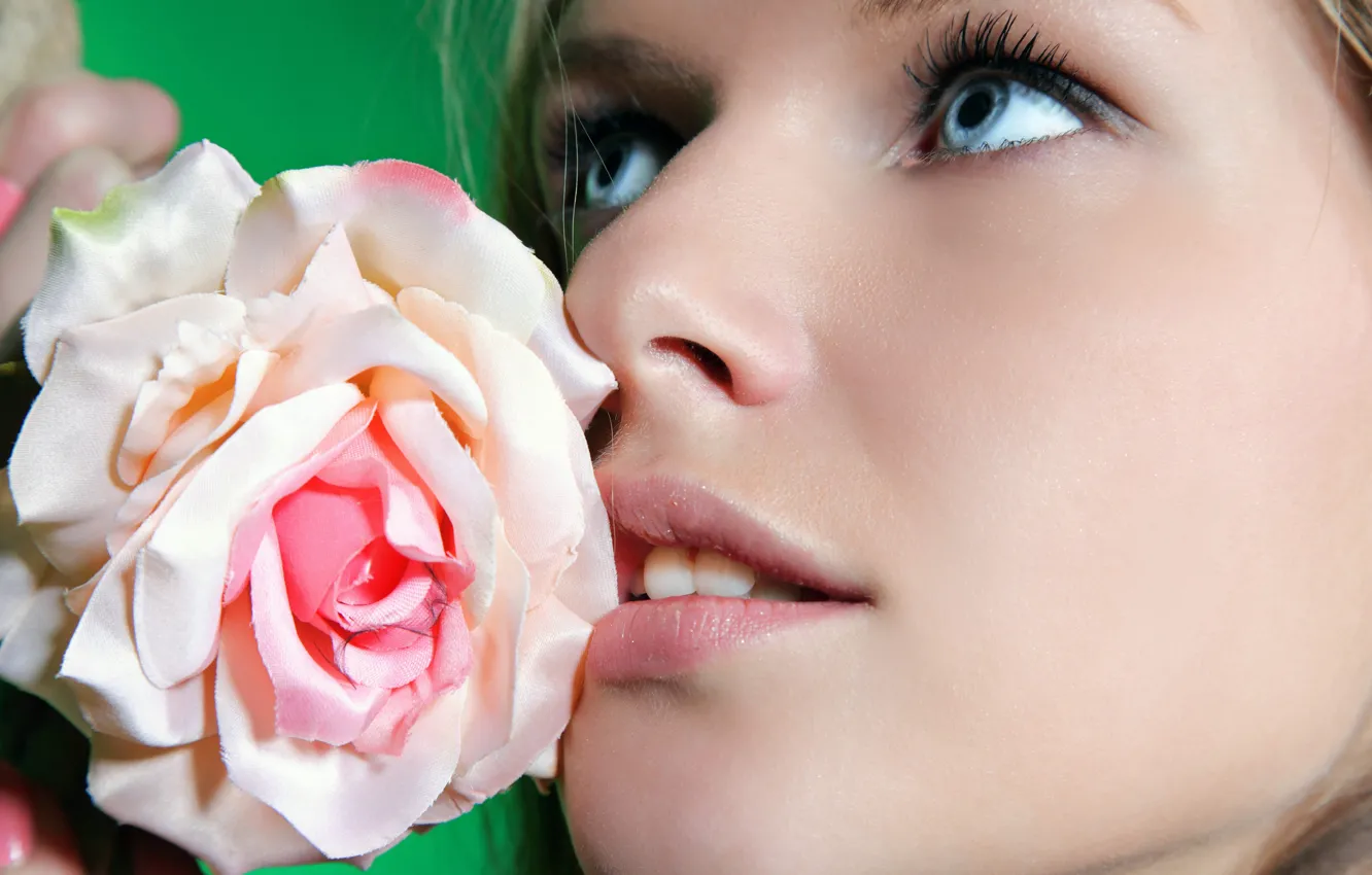 Фото обои цветок, глаза, роза, макияж, губы, Catherine A