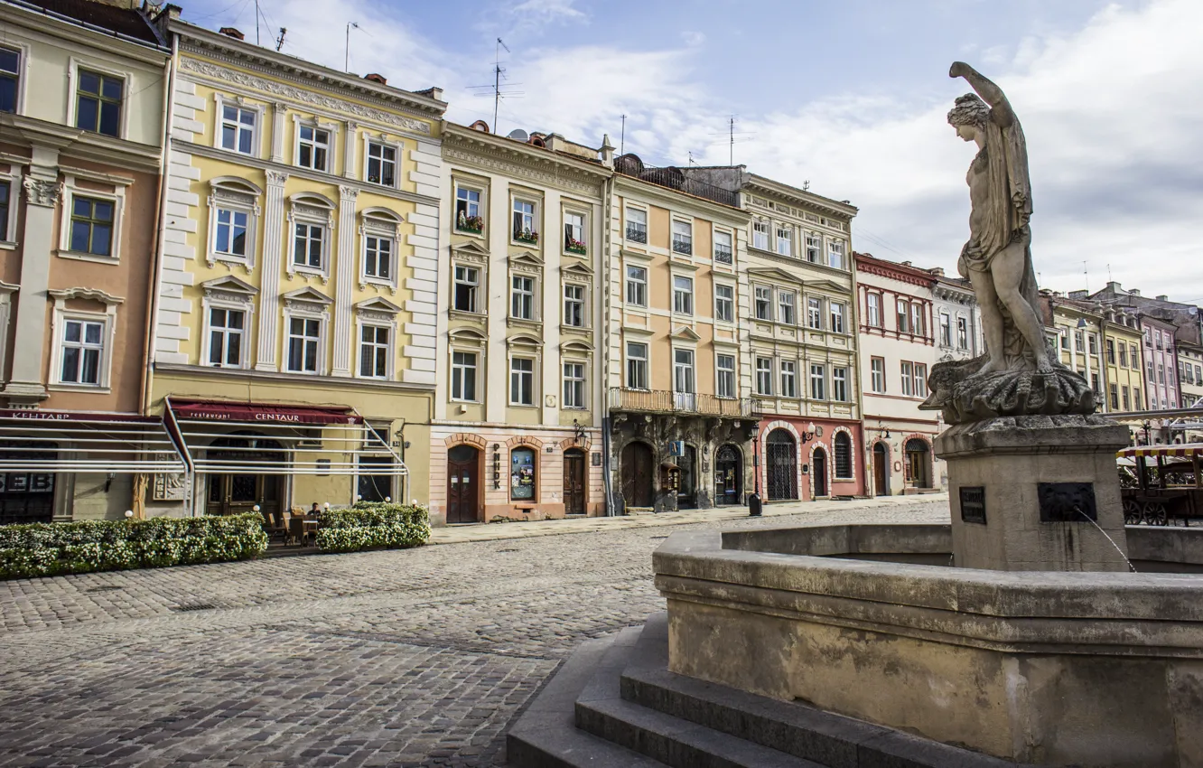 Фото обои брусчатка, фонтан, Украина, Львов, Площадь Рынок