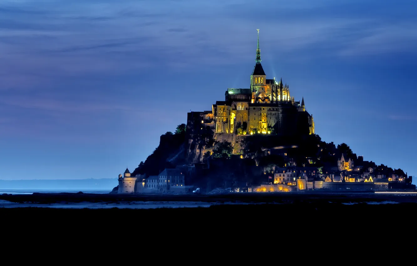 Фото обои ночь, Франция, остров, крепость, France, Normandy, Мон-Сен-Мишель, Mont Saint-Michel