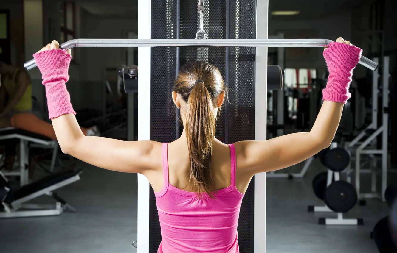 Фото обои machine, back, workout, gym