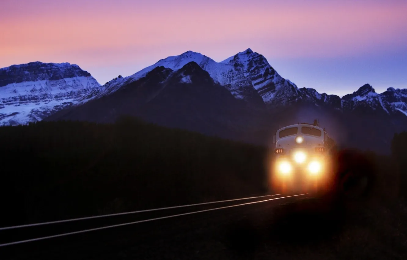 Фото обои дорога, горы, ночь, обои, поезд, железная, wallpapers