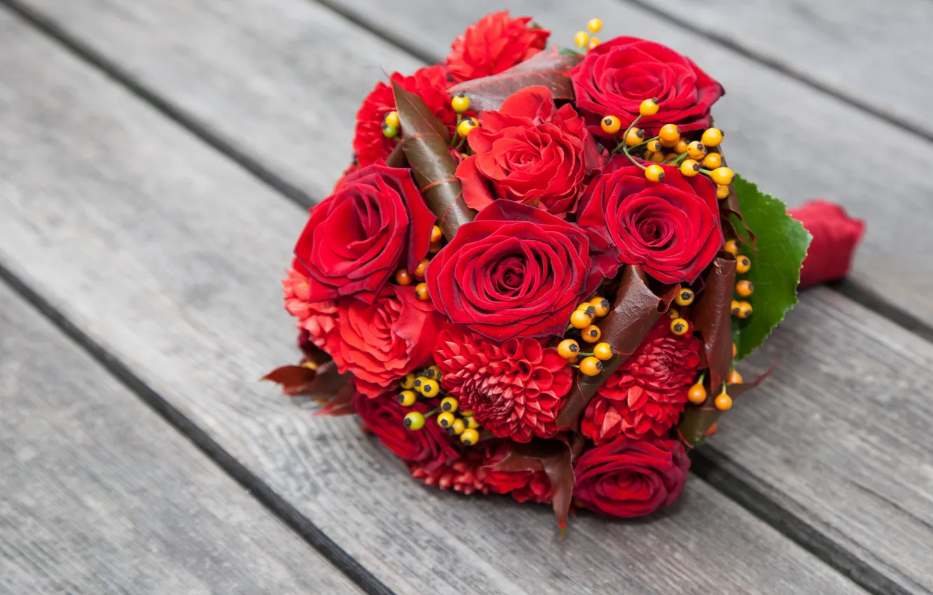 Фото обои розы, love, бутоны, flowers, romantic, roses, красные розы, wedding bouquet