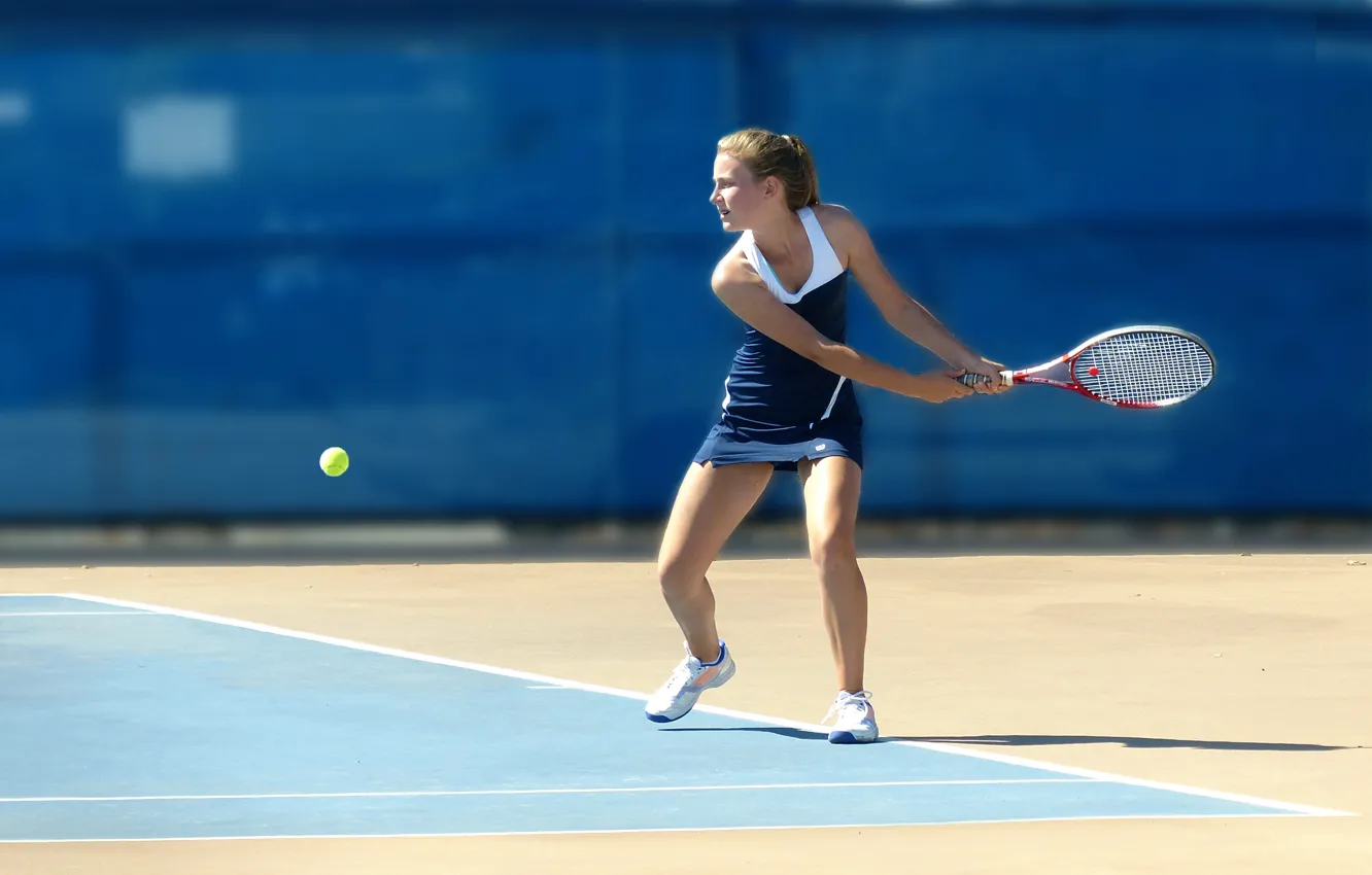 Фото обои теннисистка, ракетка, корт, Junior Varsity Tennis