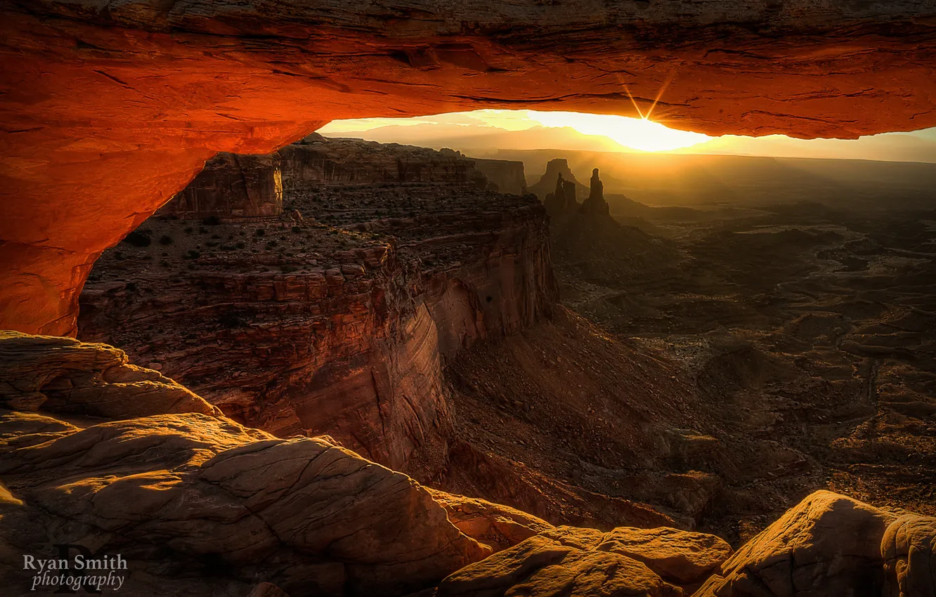 Фото обои лучи, свет, скалы, утро, Юта, США, Mesa Arch, солнца