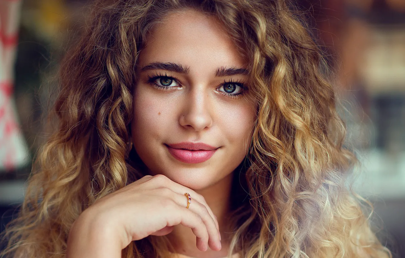Фото обои girl, eyes, smile, beautiful, model, pretty, beauty, lips