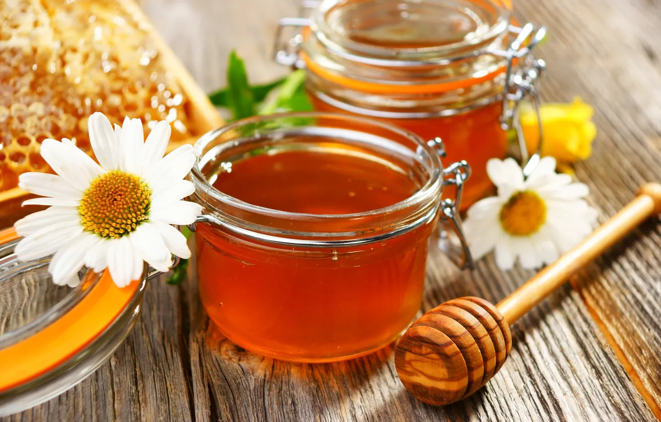 Фото обои цветы, ромашки, мед, баночки, ложка, мёд