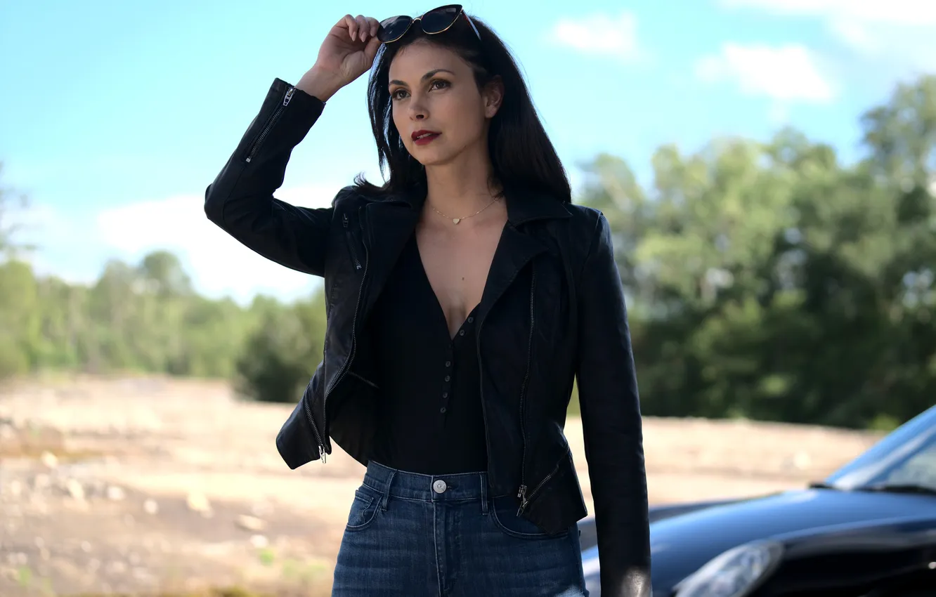 Фото обои взгляд, поза, Morena Baccarin, макияж, фигура, очки, look, pose