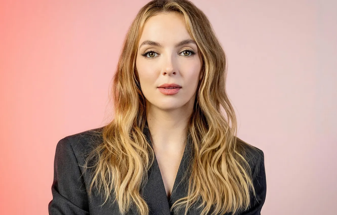 Фото обои взгляд, макияж, актриса, пиджак, Jodie Comer, Джоди Комер