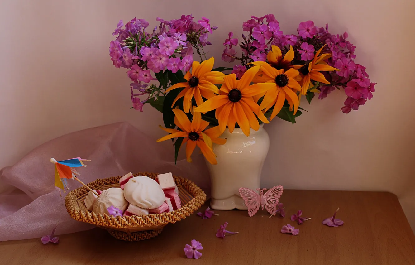 Фото обои цветы, букет, сладости, август, натюрморт, флоксы, рудбекия