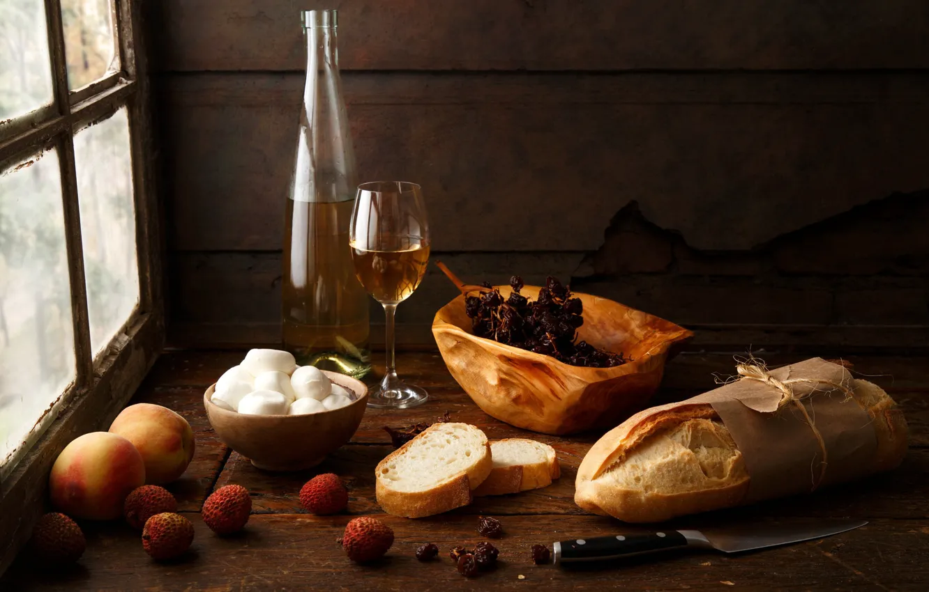 Фото обои стиль, стол, вино, бокал, бутылка, сыр, окно, хлеб