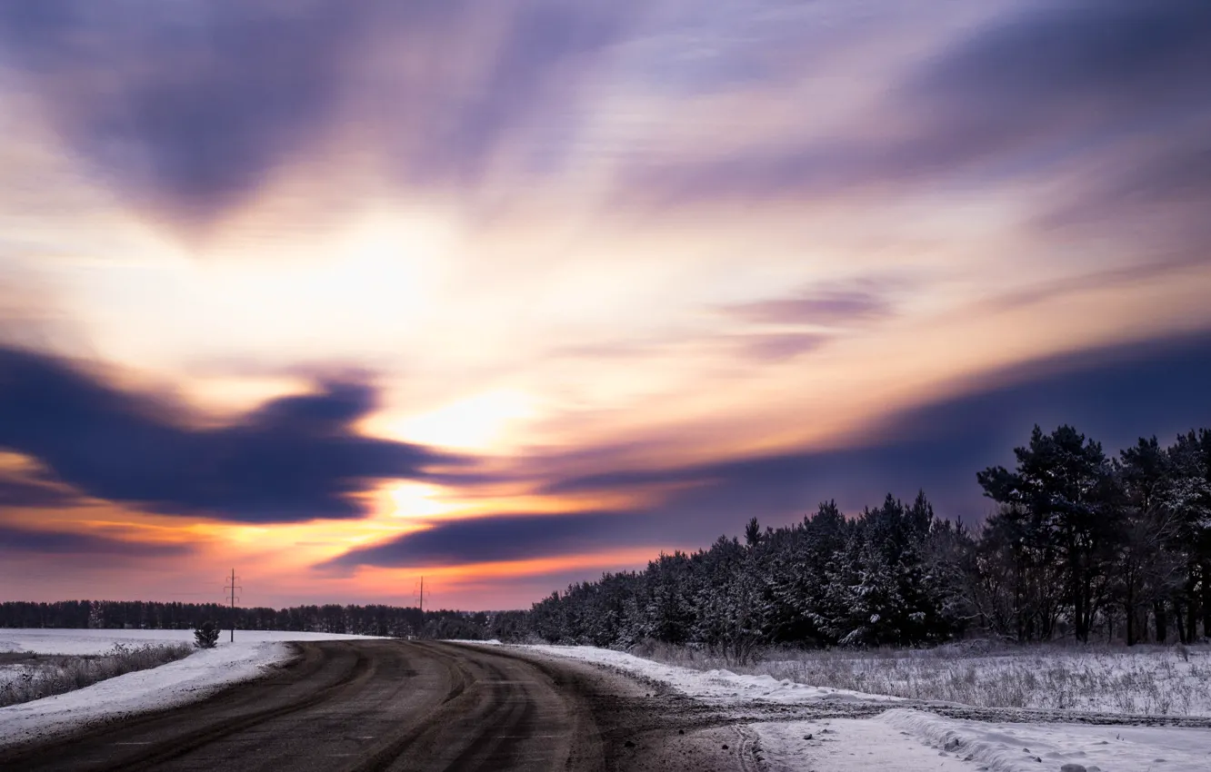 Фото обои зима, дорога, лес, небо, трава, облака, свет, снег