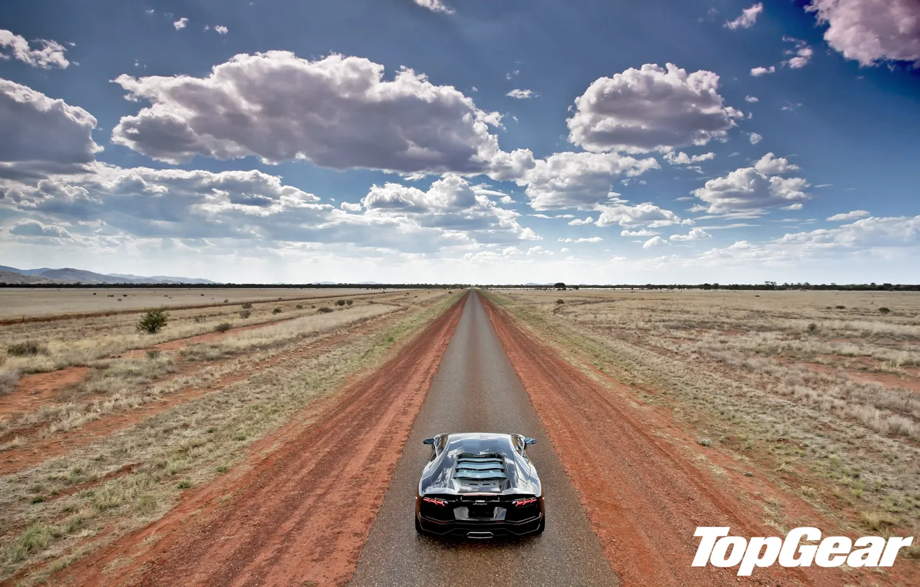 Фото обои дорога, небо, облака, степь, чёрный, Lamborghini, горизонт, суперкар