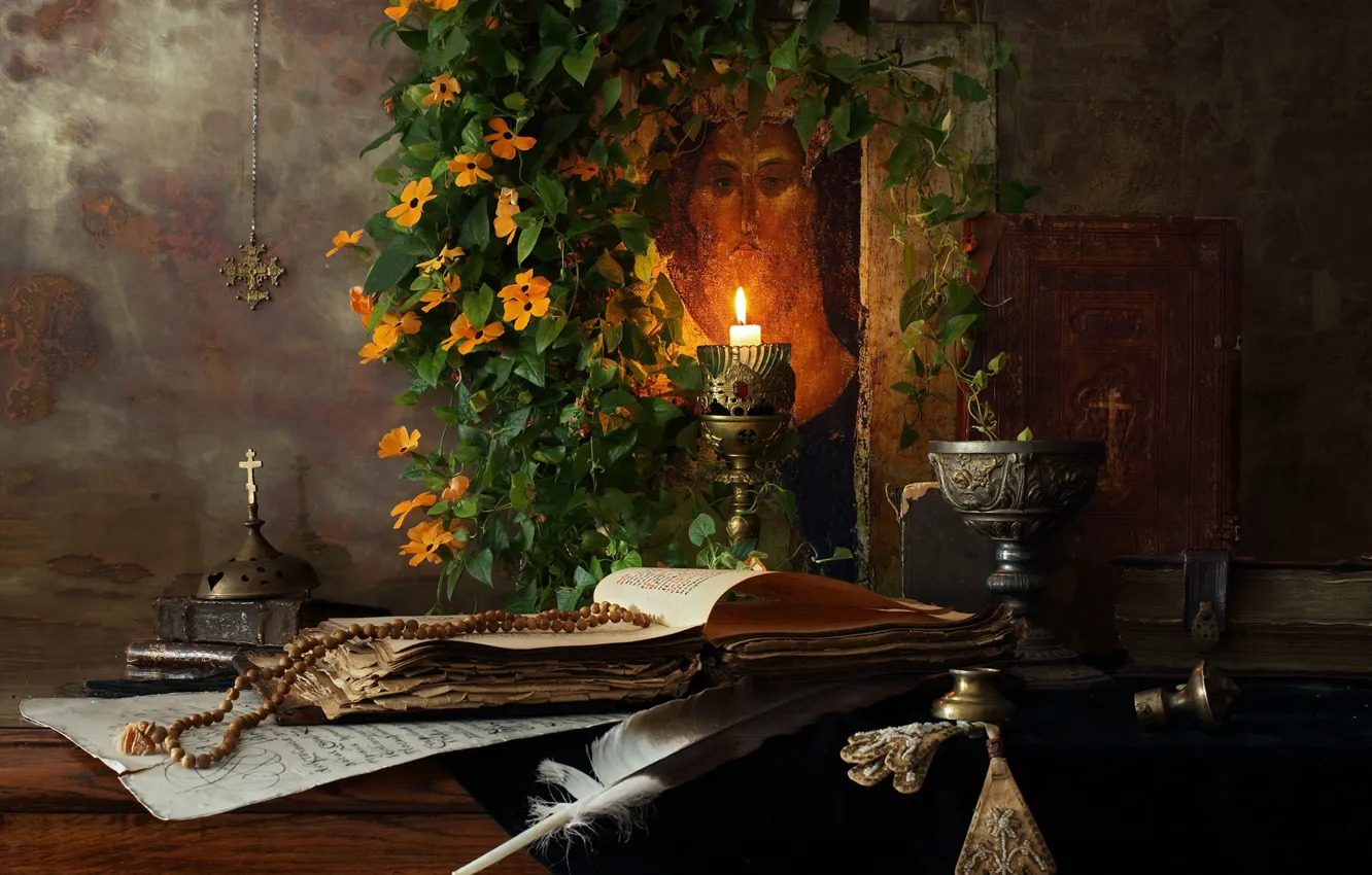 Фото обои цветы, перо, свеча, книга, натюрморт, икона, четки, Иисус Христос