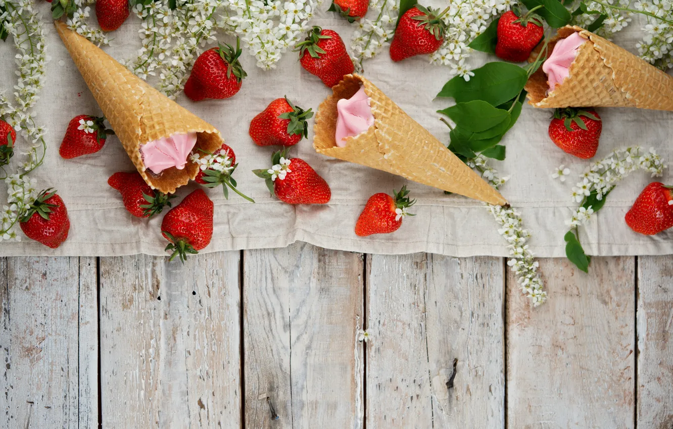 Фото обои ягоды, клубника, мороженое, Egrigorovich