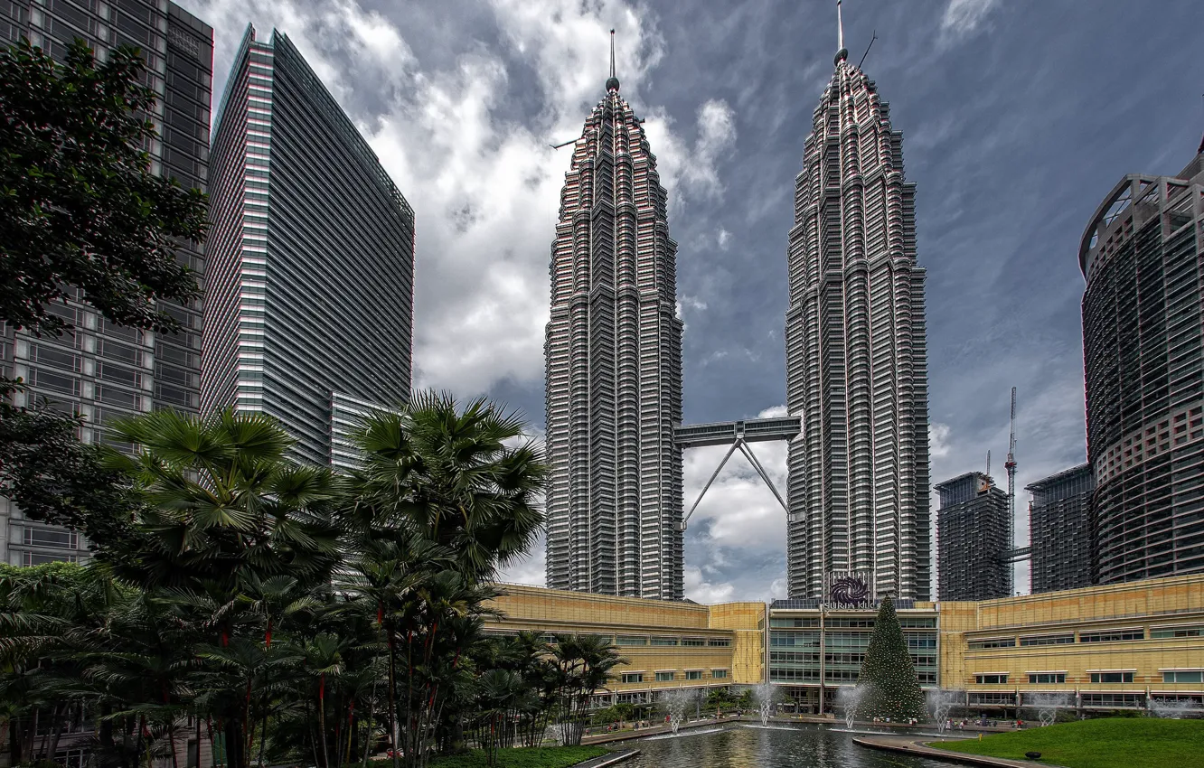 Фото обои город, башни, Куала-Лумпур
