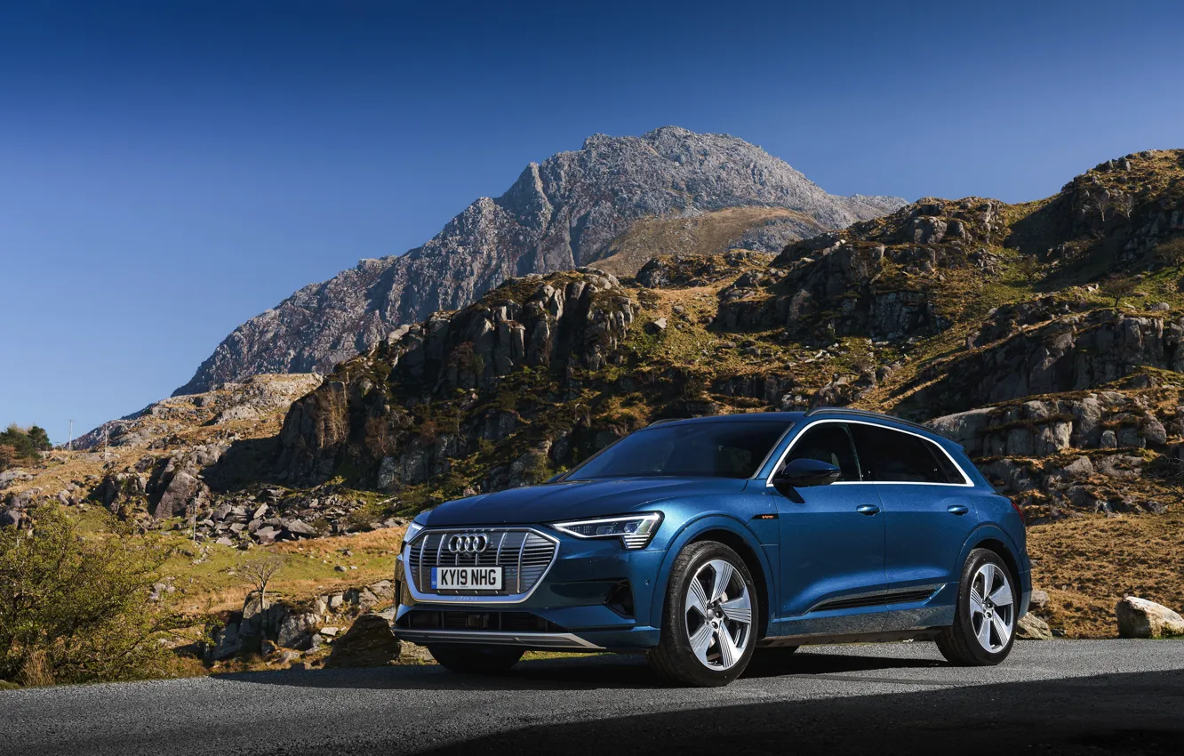 Фото обои дорога, Audi, гора, E-Tron, 2019, UK version