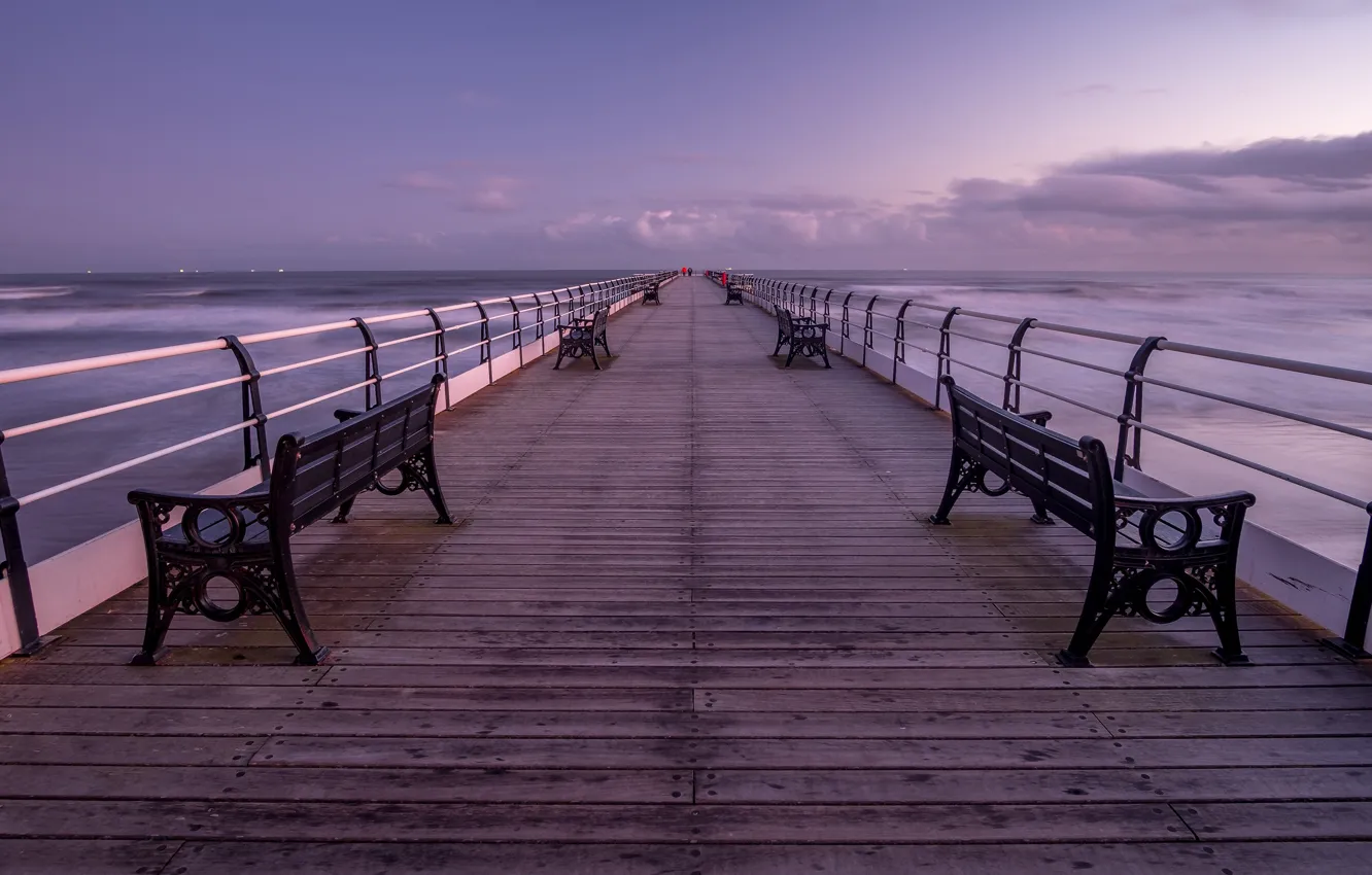 Фото обои море, небо, облака, скамейка, мост, перспектива, доски, вид