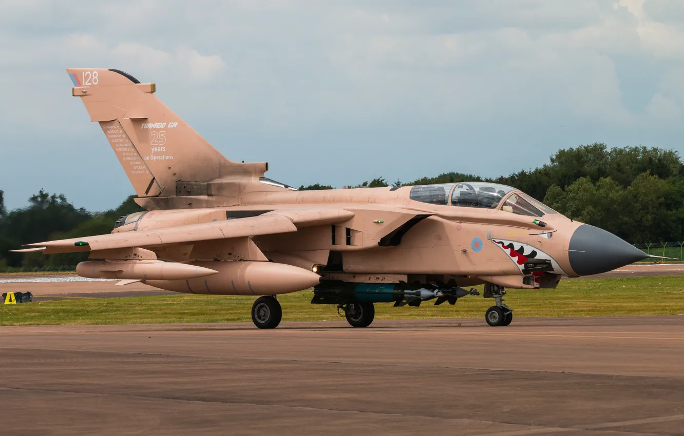 Фото обои Panavia, Tornado GR4, реактивный самолёт
