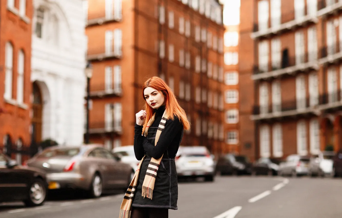 Фото обои девушка, город, улица