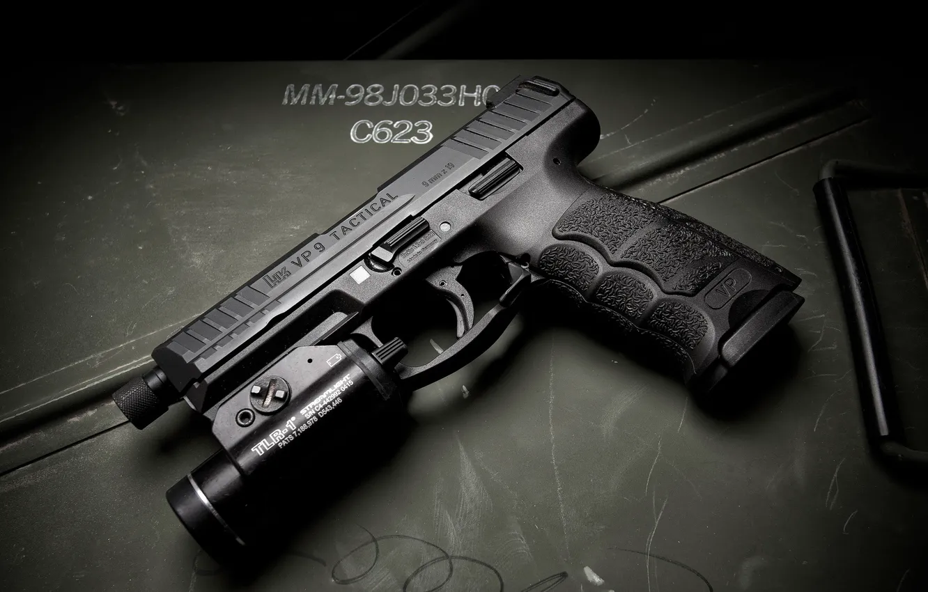 Фото обои макро, пистолет, Tactical, HK VP9