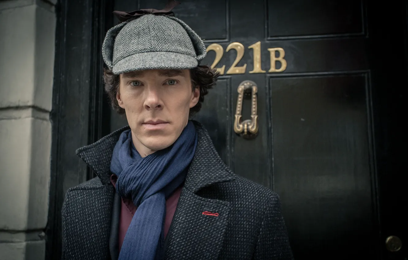 Фото обои шляпа, номер, дверь, Шерлок Холмс, Бенедикт Камбербэтч, Sherlock, Sherlock BBC, Sherlock Holmes