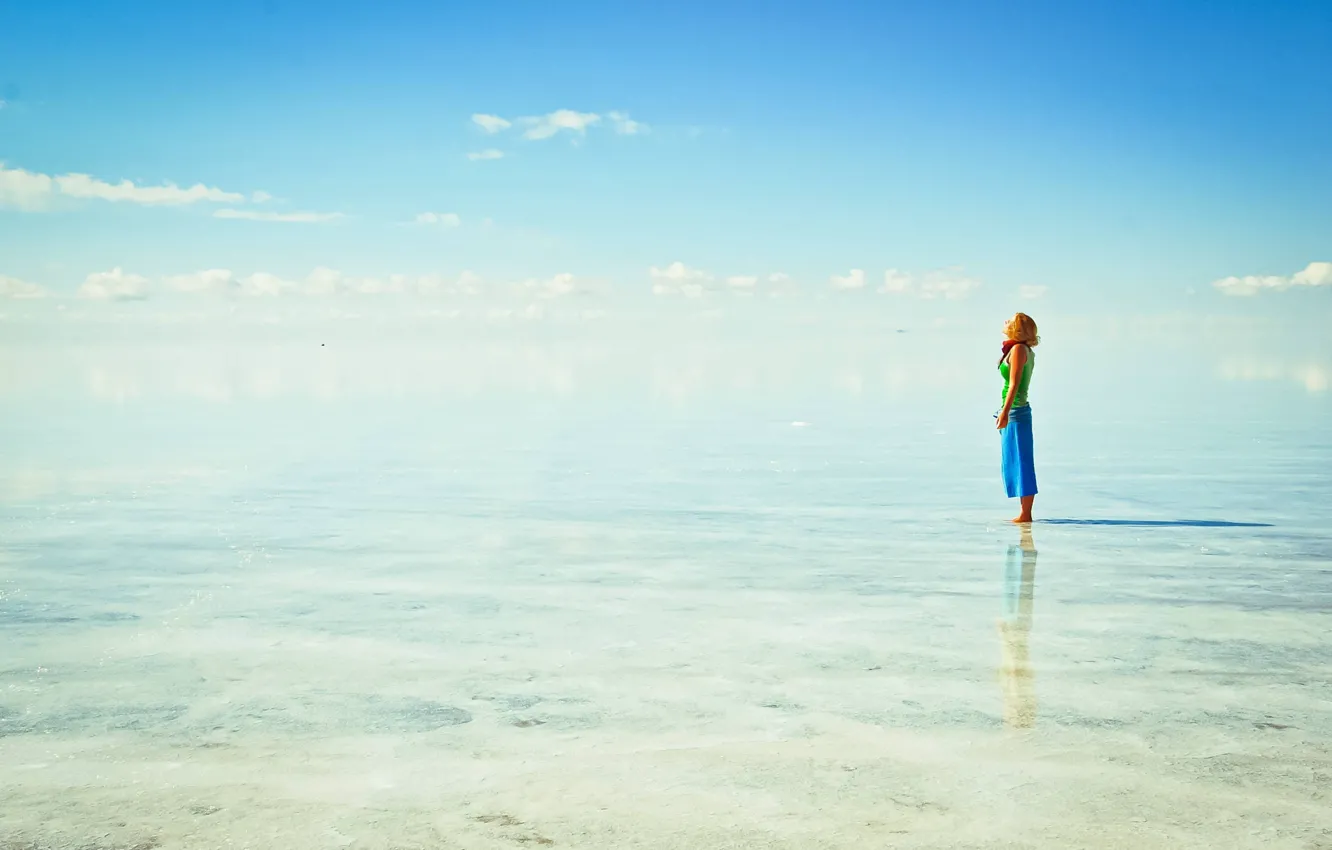 Фото обои девушка, Salar de Uyuni, Альтиплано, Боливиия