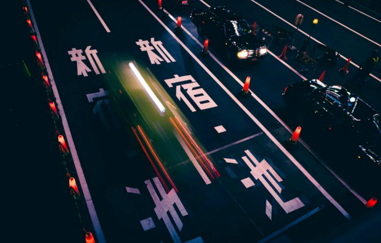 Фото обои дорога, машина, ночь, огни, япония, скорость, иероглифы, japan